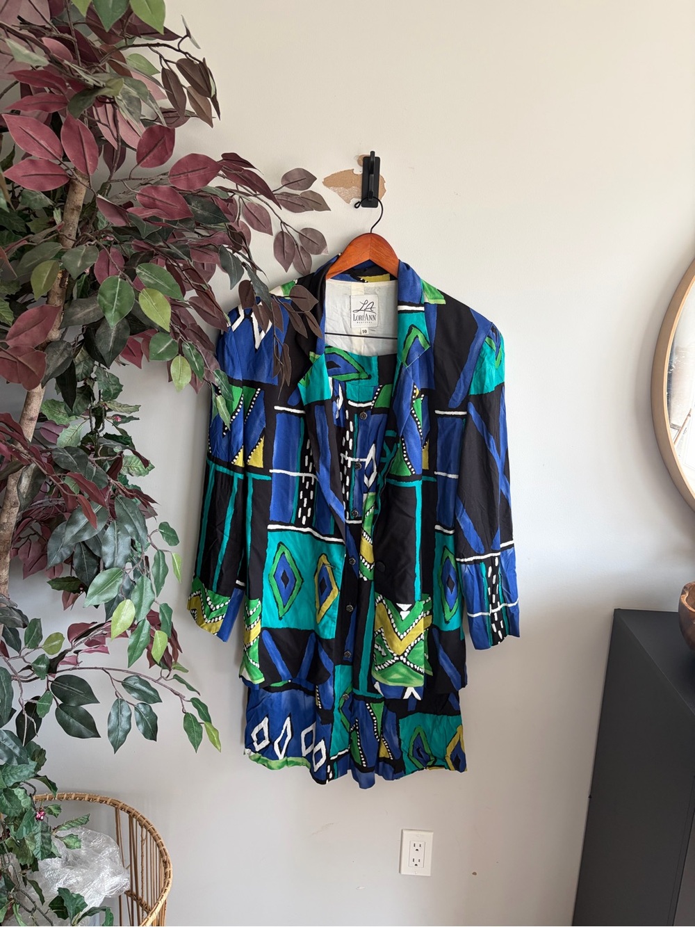 Vintage 2piece Geometric Print Blue & Green Women's Blazer/skirt set